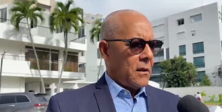 Presidente de Adocco cuestiona declaraciones de venezolana; ella dijo chocó con "objeto desconocido"
